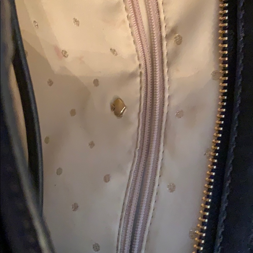 Classic Kate Spade black leather crossbody purse - Picture 6 of 8
